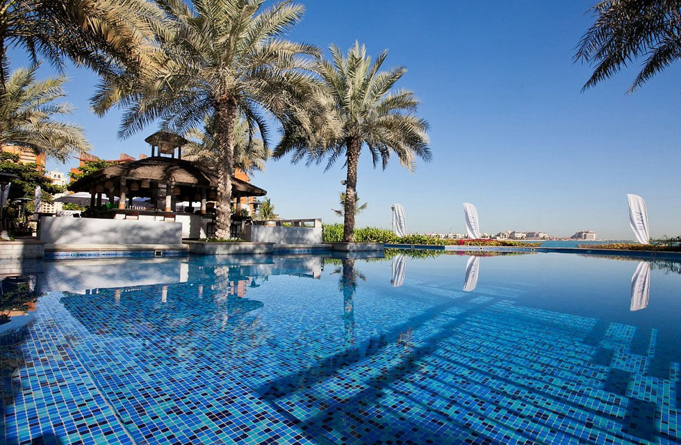 Tranquil Pool & Beach Access for Two at RIVA Beach on Palm Jumeirah | Days Out at Wondergifts