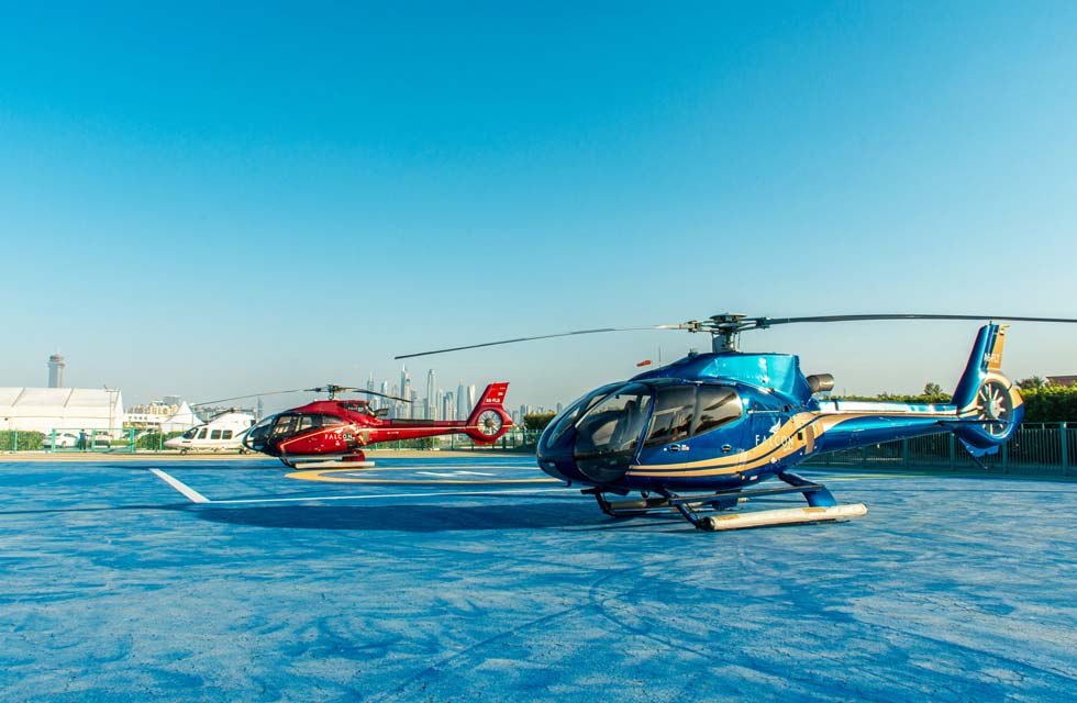 Exhilarating 17-Minute Private Helicopter Tour for Six Across Abu Dhabi | Flying at Wondergifts