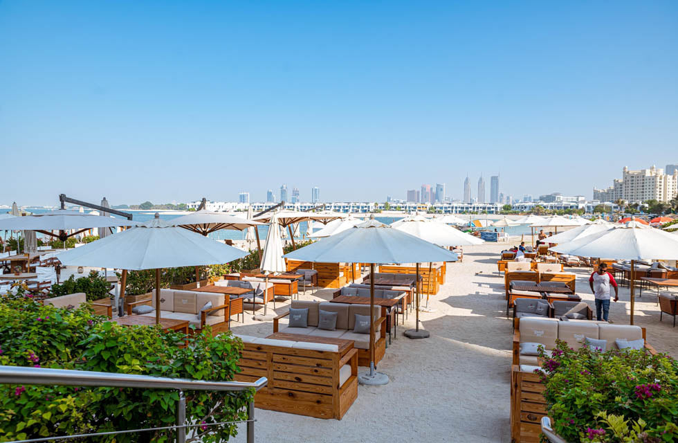 Logs & Embers Dining Experience with Beverages for Two in Palm Jumeirah | Food and Drink at Wondergifts