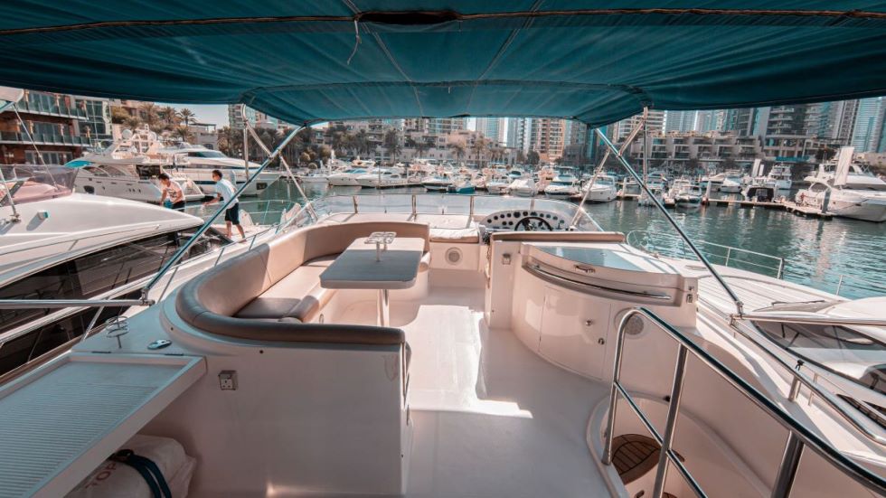 3-Hour Sunset Sightseeing Yacht tour in Dubai Marina Walk | Days Out at Wondergifts