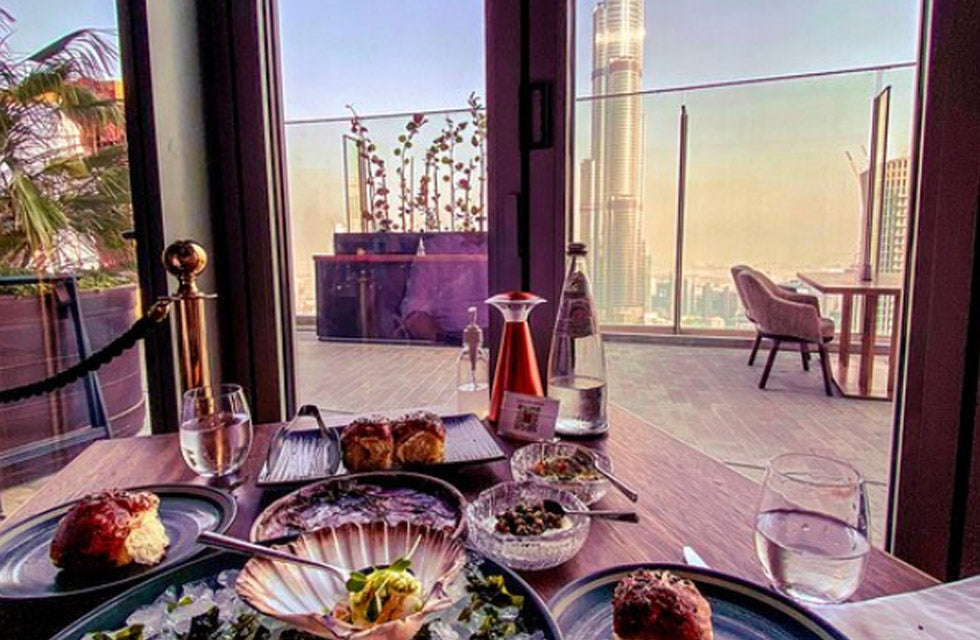 Premium Lunch Experience at CÉ LA VI with Beverages & Burj Views for Two | Food and Drink at Wondergifts