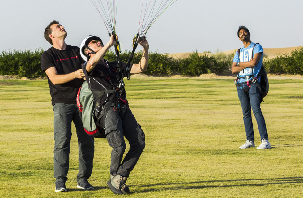 Fly Over Dubai's Sand Dunes with 20-Minute Paramotor Adventure - Transfer Included | Flying at Wondergifts