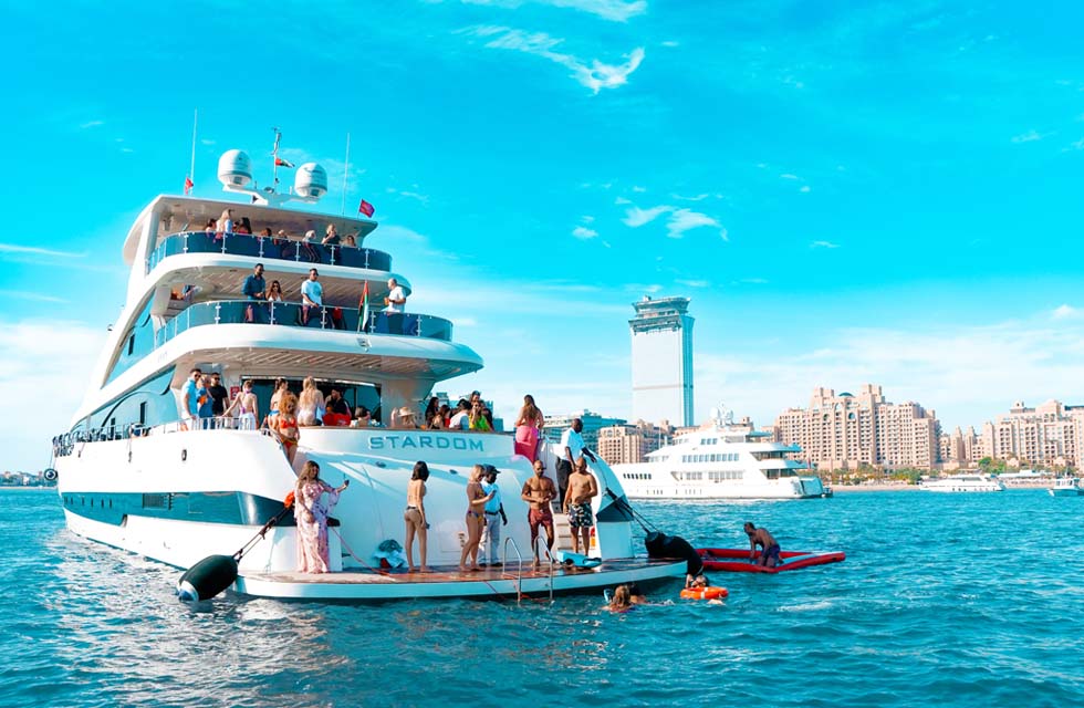 Luxury Superyacht Ride with Brunch & Drinks for Two Through Dubai Harbour