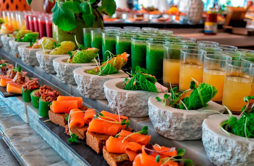 Saturday Brunch with Soft Beverages at The Retreat Palm Dubai for One | Food and Drink at Wondergifts