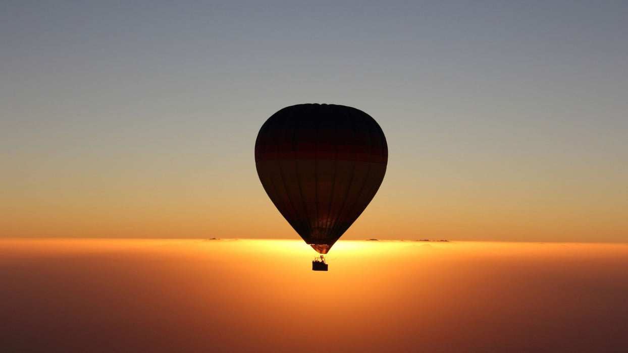 Dawn Hot Air Balloon Ride with Refreshments for One Child | Flying at Wondergifts