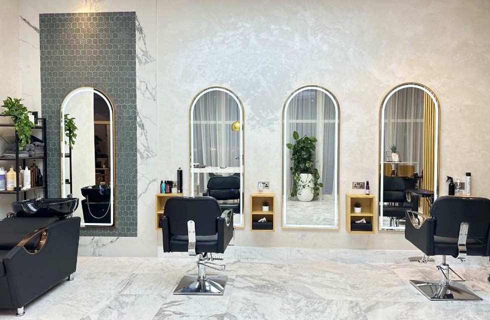 Spaces Salon's Lavish Hair Wash & Blow Dry for One at JVT | Spa & Beauty at Wondergifts