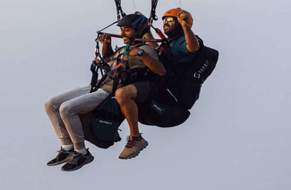 Enjoy a 20-Minute Paragliding Adventure Above Dubai Lake | Flying at Wondergifts