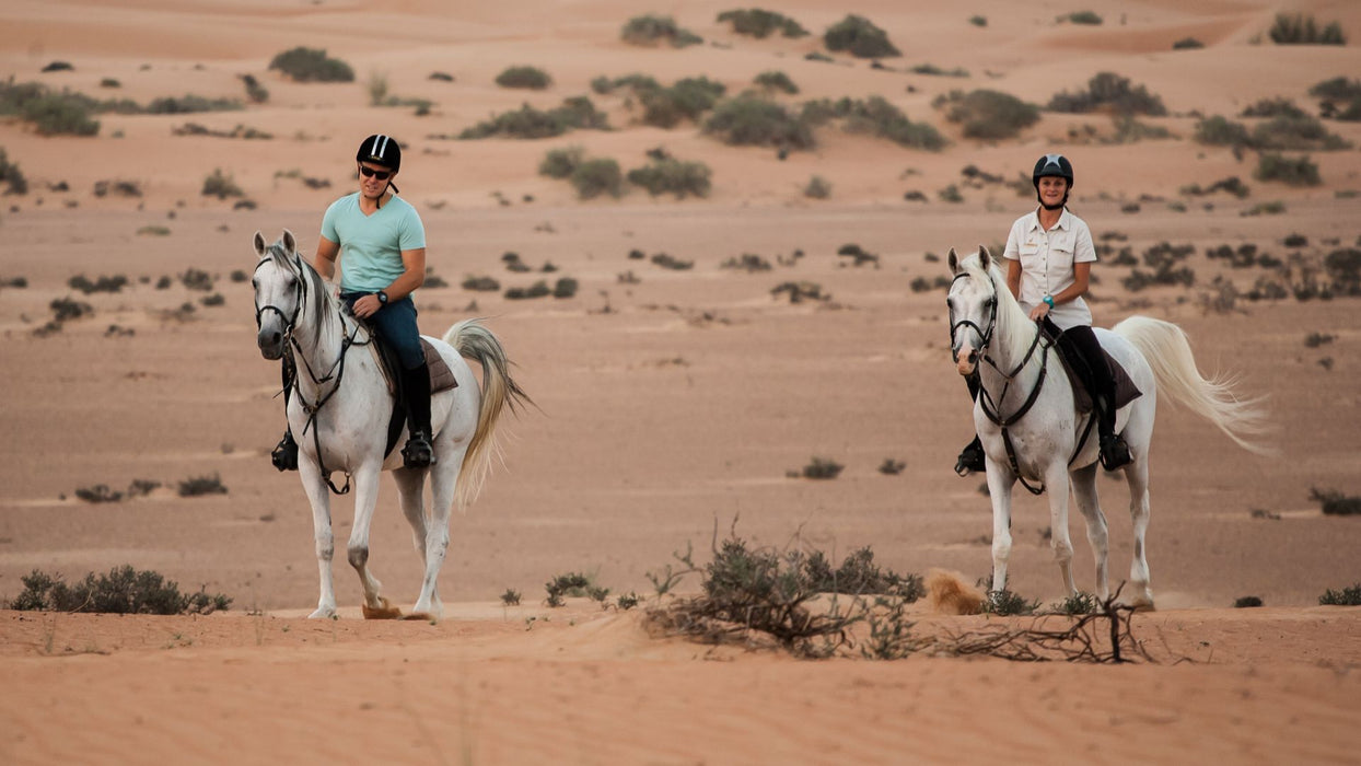 Magical 60-90 Minutes Sunset Desert Horseback Adventure for Two | Days Out at Wondergifts