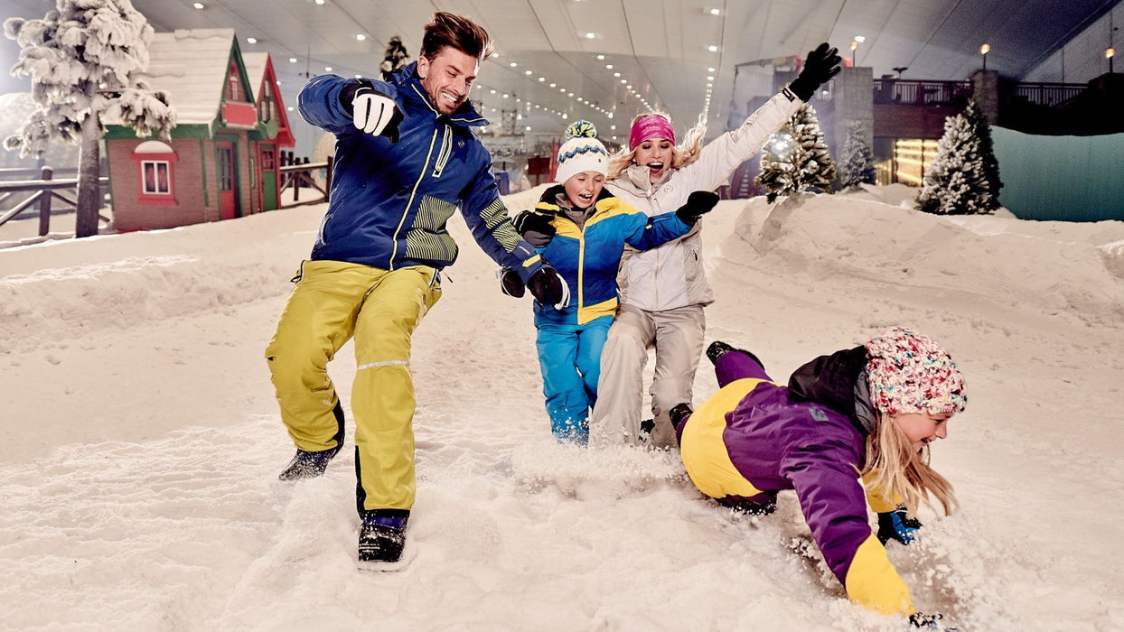 One Night Hotel Stay in Dubai with SKI Dubai pass for Two | Theme Parks & Attractions at Wondergifts