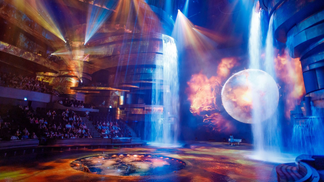 La Perle Show Bronze Tickets for Two | Days Out at Wondergifts