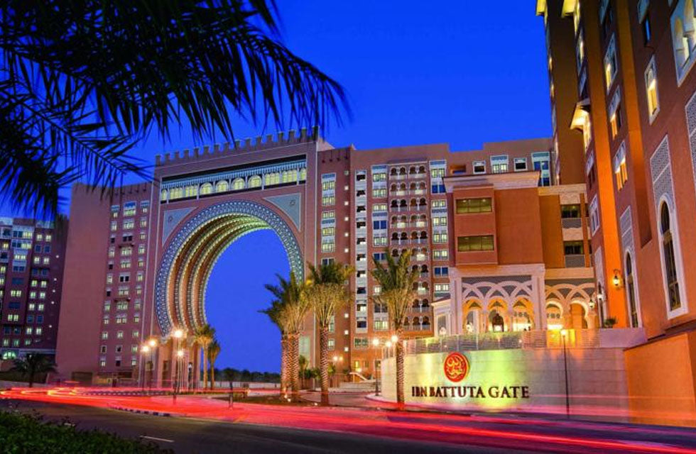 One-Night Weekend Stay with Brunch and Drinks for Two at Oaks Ibn Battuta - WONDERDAYS