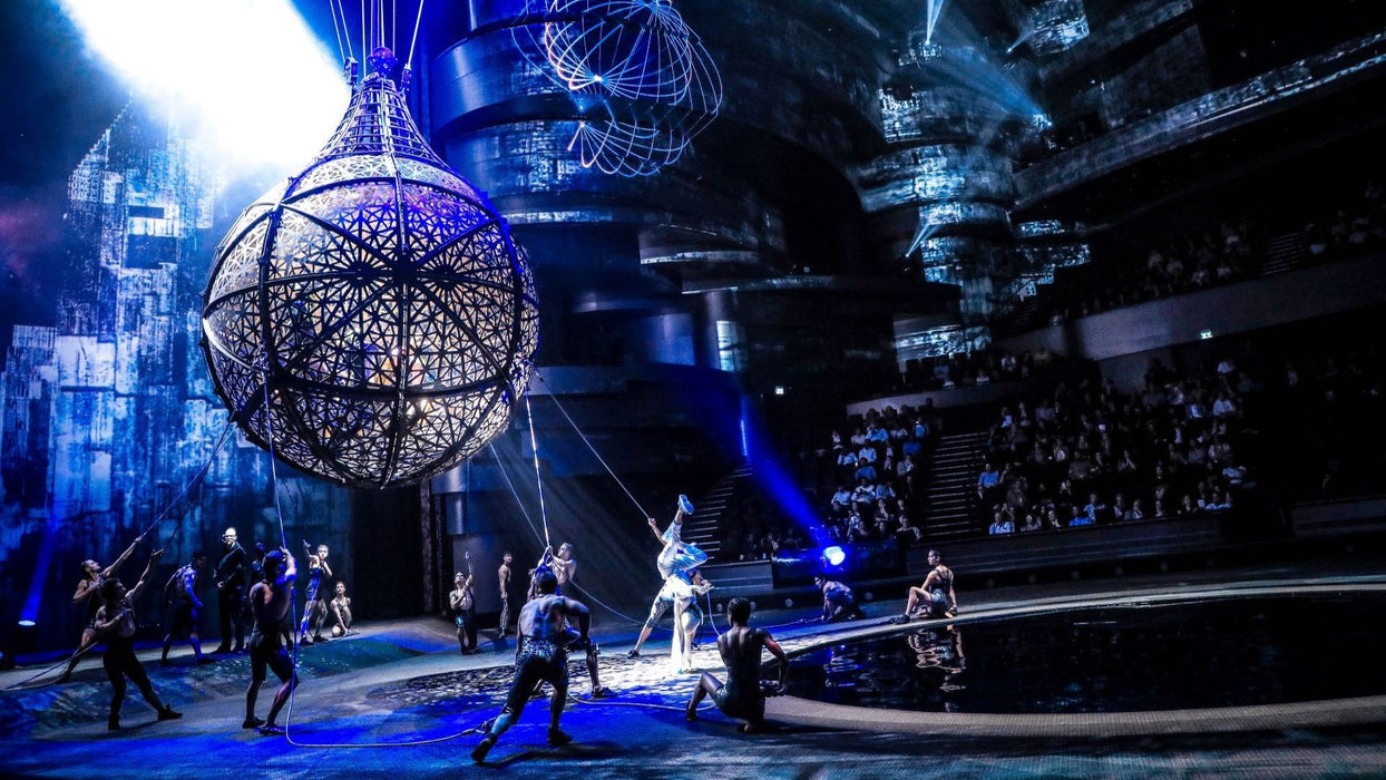 La Perle Show Silver Ticket for One | Days Out at Wondergifts