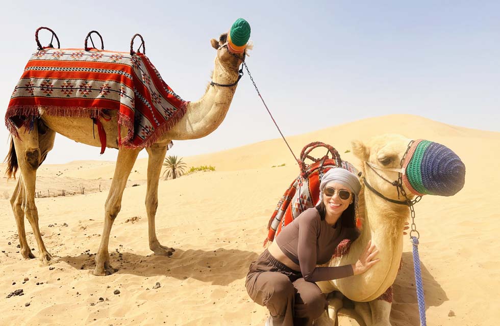 Sunset Abu Dhabi Desert Safari with BBQ and Live Entertainment for One