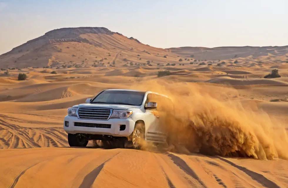 Sunset Abu Dhabi Desert Safari with BBQ and Live Entertainment for One