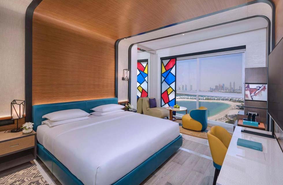 Luxurious One-Night Stay with Breakfast for Two at Andaz Dubai The Palm