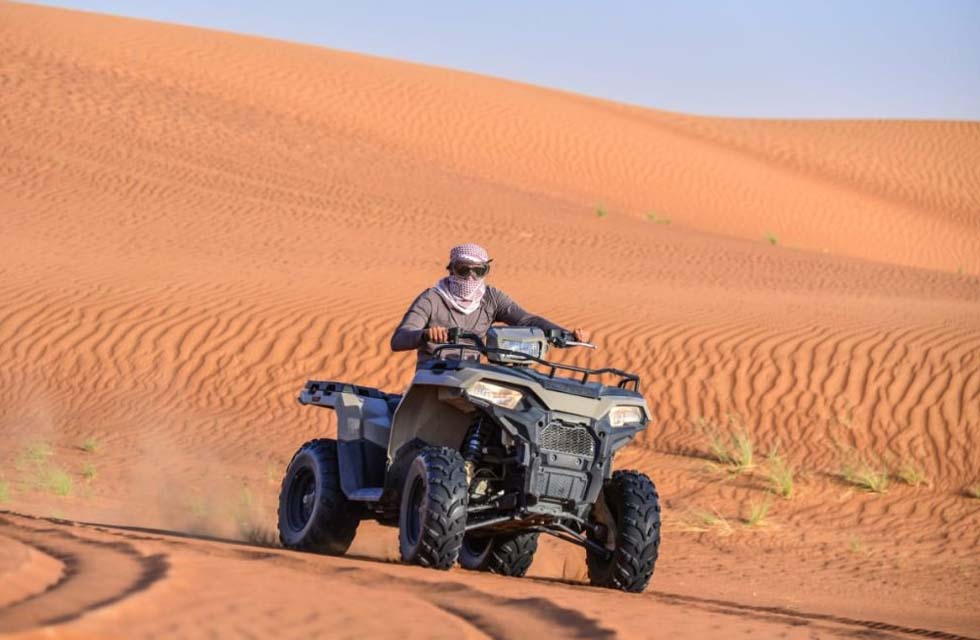 Thrilling 60-Minute Quad Bike Tour in Dubai for One with Refreshments