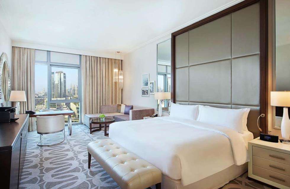 Hilton's One-Night Exquisite Stay at 25+ Opulent Hotels