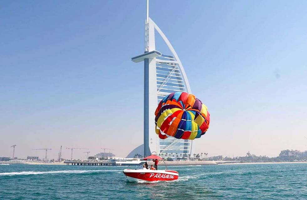 Dubai Marina Thrilling Parasailing Experience for One