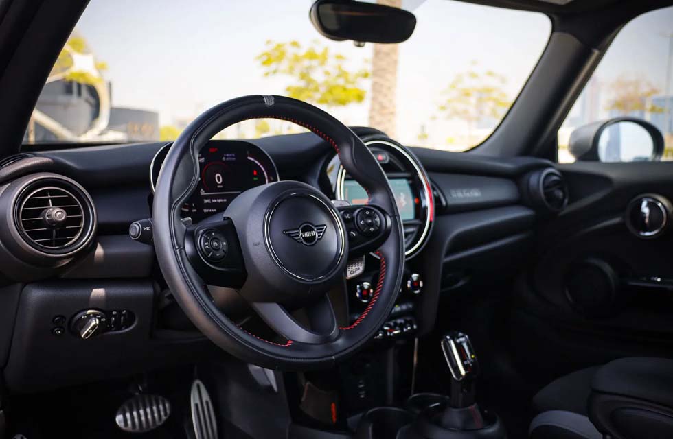 Rent a Mini Cooper: Mini Cooper JCW GP for One Day