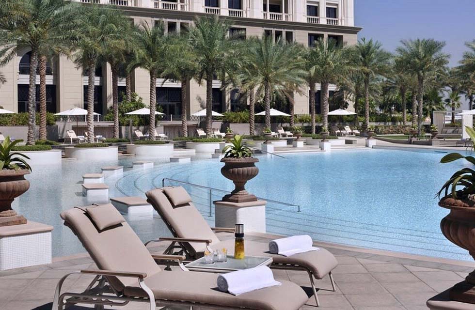 Couples Weekday Pool and Beach Access with F&B Voucher at Palazzo Versace