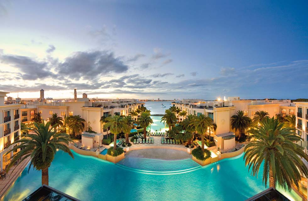 Couples Weekday Pool and Beach Access with F&B Voucher at Palazzo Versace