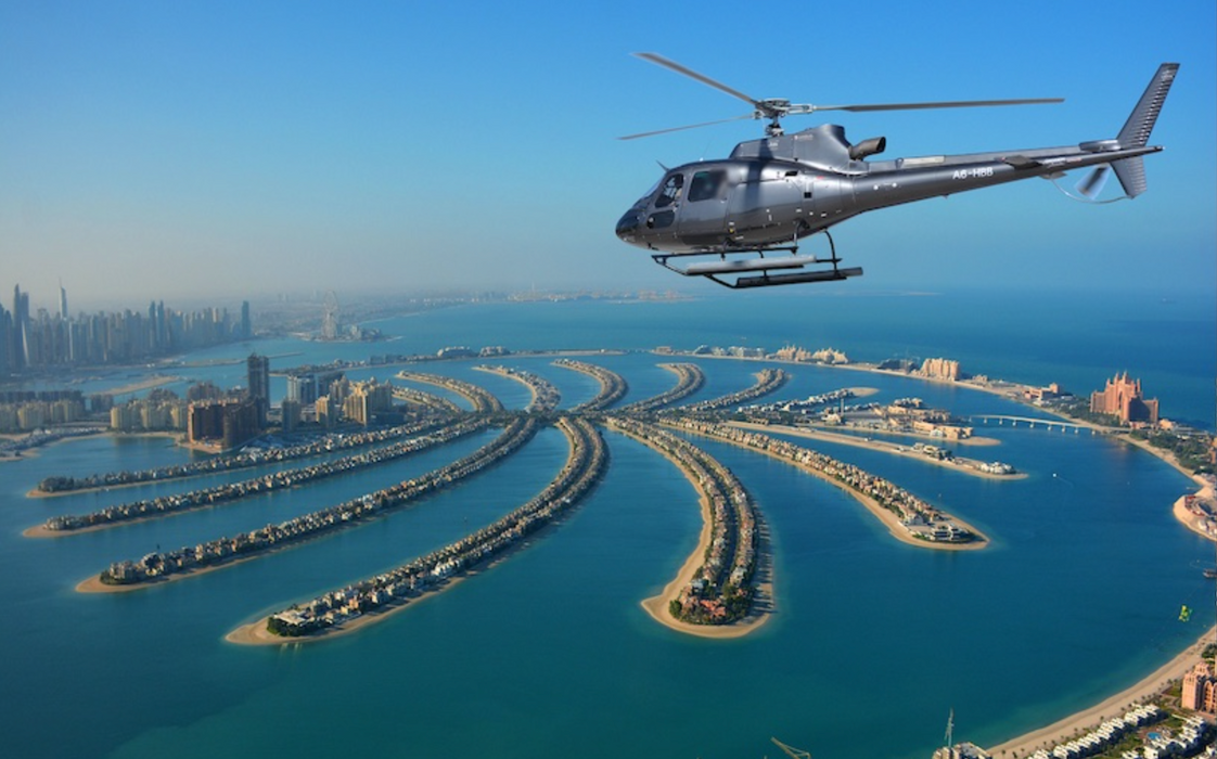 Thrilling Dubai Helicopter Tour Over The Palm | Flying at Wondergifts