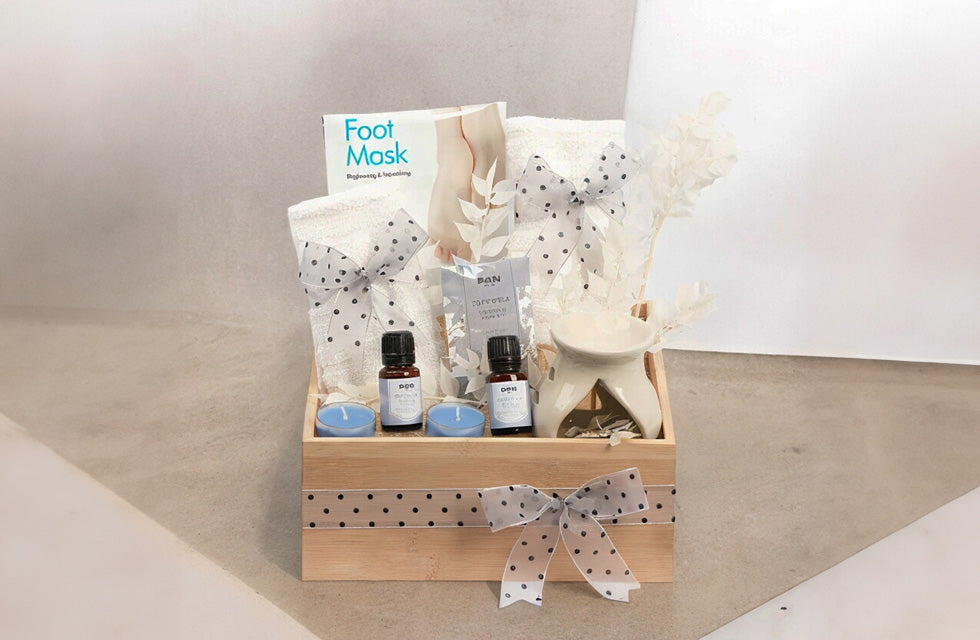 Relaxing Moments Gift Box with Aromatherapy Gift Set: 1-Hour Massage Across 50 Locations | Spa & Beauty at Wondergifts