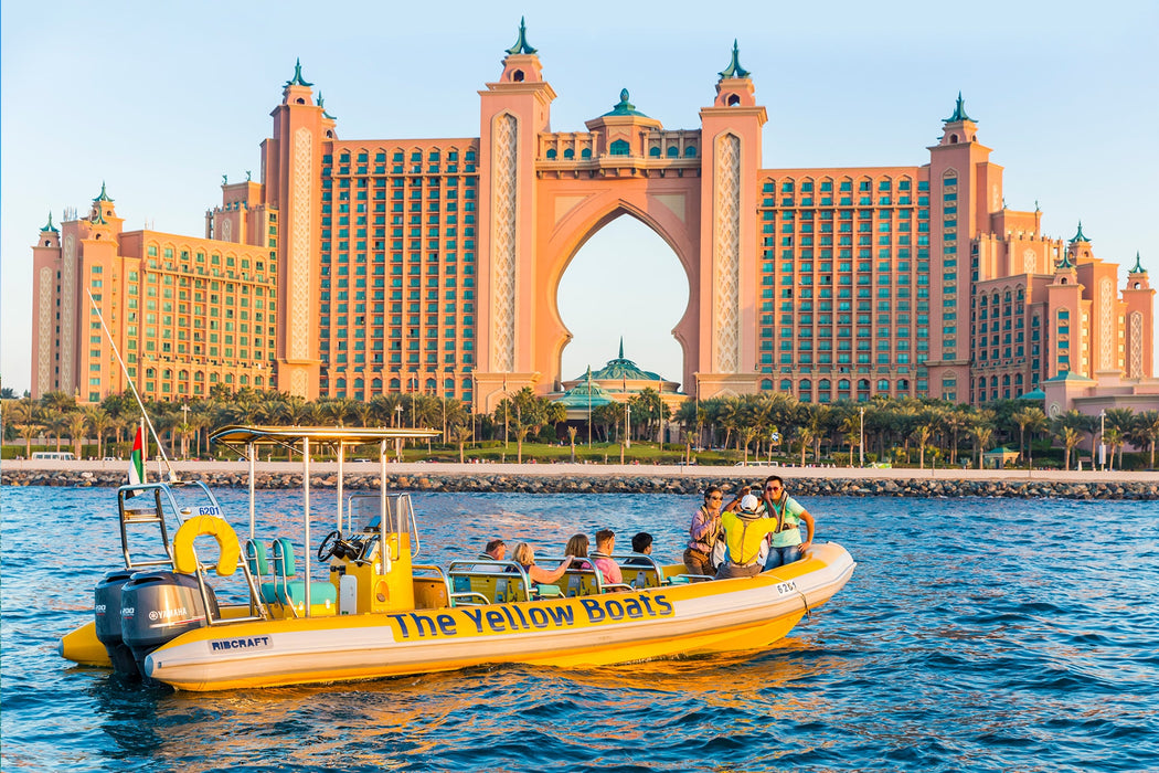 Thrilling Speed Boat Tour - Marina, Atlantis, Palm, & Burj Al Arab! | Days Out at Wondergifts