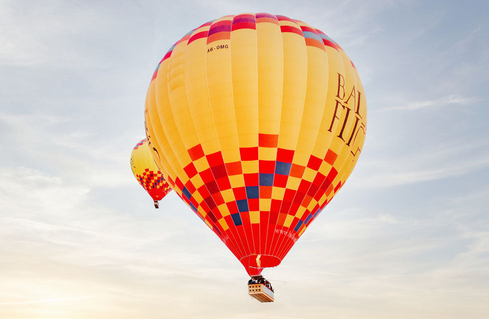 Breakfast in the Sky In a Hot Air Balloon For Up to 4 People | ExperienceLifee LLC at Wondergifts