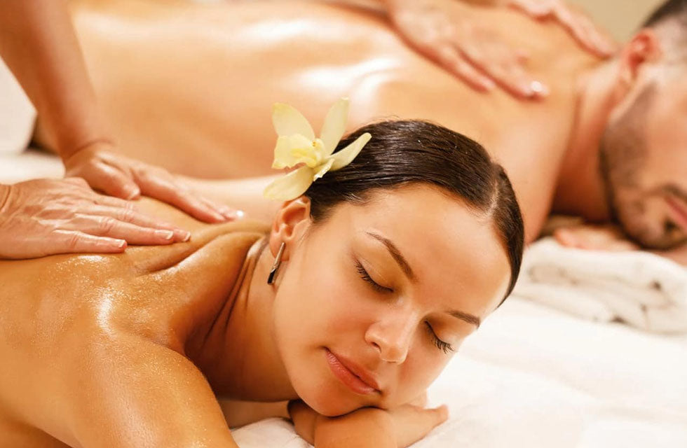 One Hour Couple Massage at Softouch Spa for Two - Valid at 2 Locations | Spa & Beauty at Wondergifts