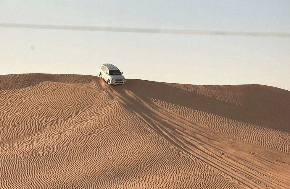 Sunset Desert Safari Experience with BBQ Dinner for One in Abu Dhabi