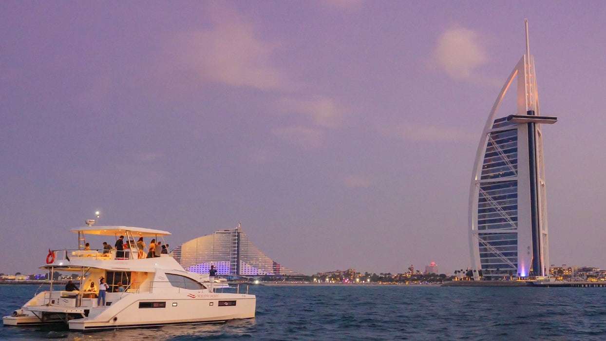 Sunset 2-Hour Yacht Tour in Dubai Marina with Live BBQ for One