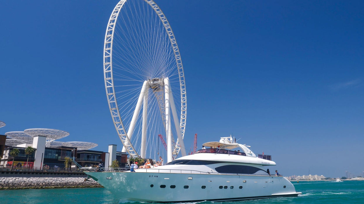 Sunset 2-Hour Yacht Tour in Dubai Marina with Live BBQ for One