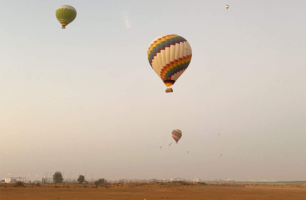 Dawn Hot Air Balloon Ride with Refreshments for One Child | Flying at Wondergifts