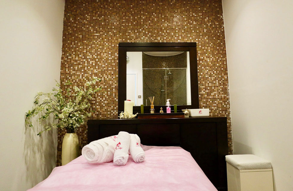 One Hour Massage for One Person at Cutting Edge - Valid at 3 Branches - WONDERDAYS