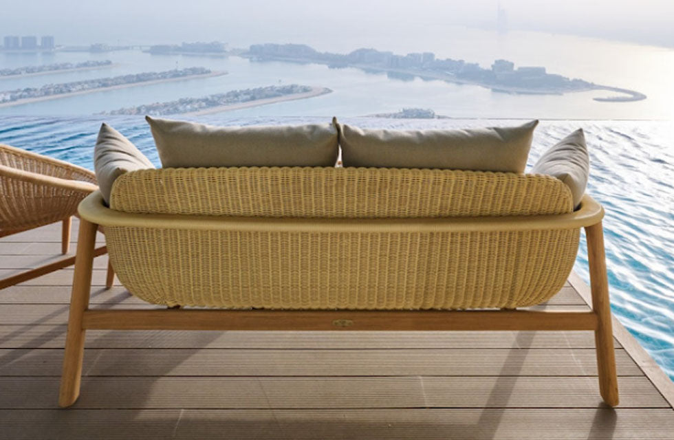 Serene Aura Skypool Daybed or Sofa with Food & Beverage Voucher for 2 | Days Out at Wondergifts