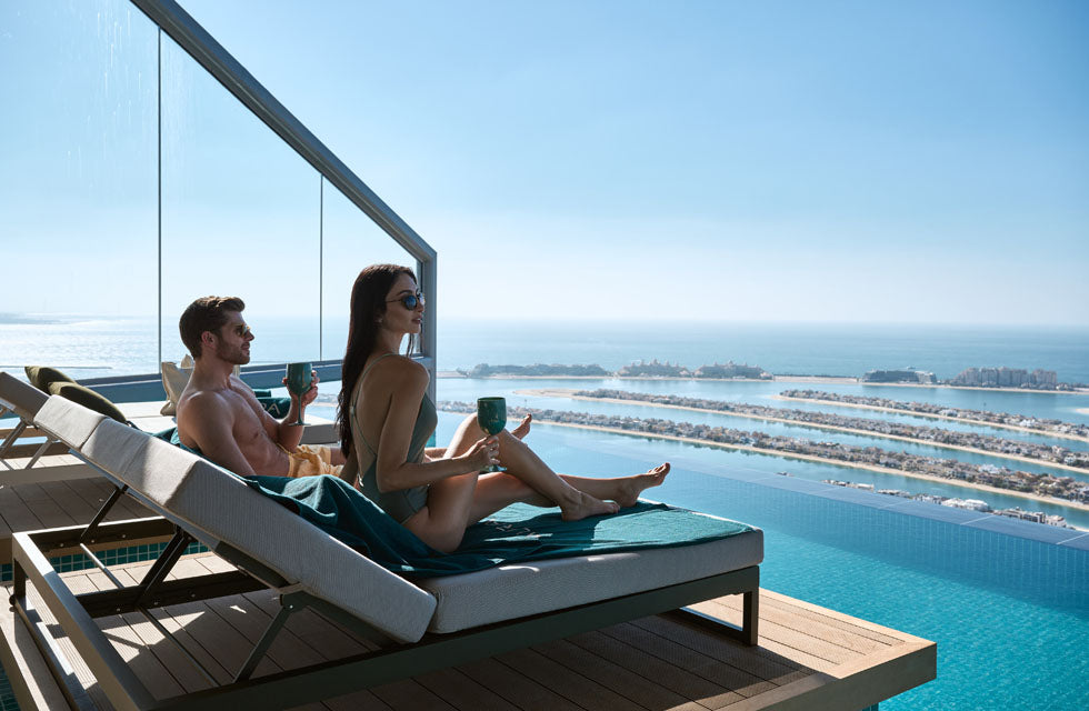 Serene Aura Skypool Daybed or Sofa with Food & Beverage Voucher for 2 | Days Out at Wondergifts