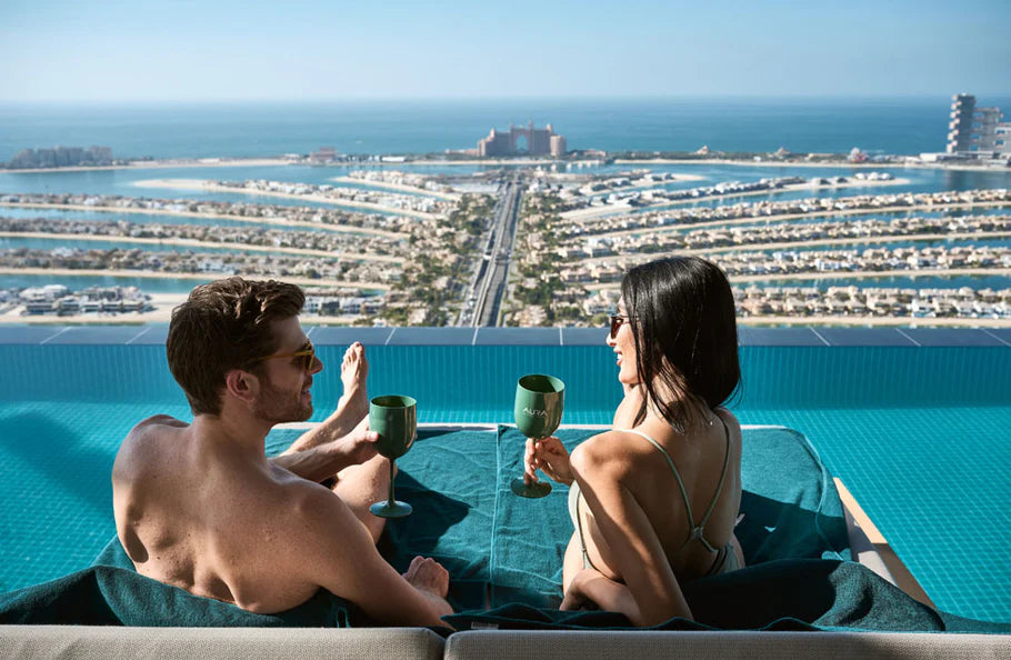 Romantic Luxury Palm Getaway with Aura Skypool Experience for Two | Staycation at Wondergifts